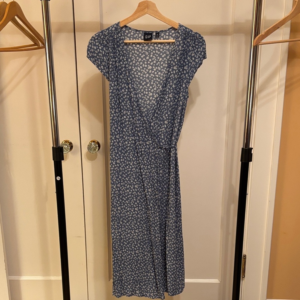 GAP Women's Blue and White Midi wrap Dress